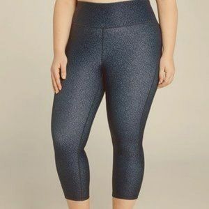 Lane Bryant Plus LIVI Navy Print Power Legging Capri Pants 22/24